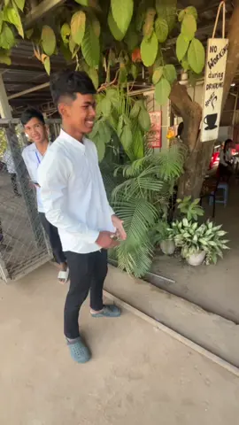 😂 #ថេណាយប់មិញឈឺគូទអត់😂 #fyp 