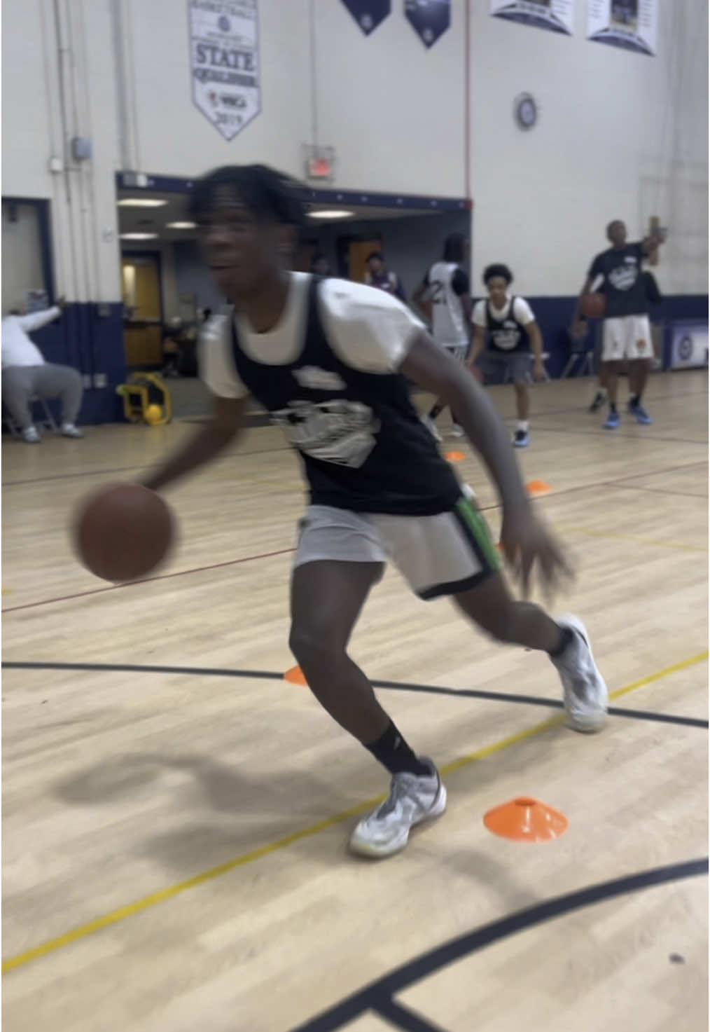 Milwaukee Academy of Science Guards . Locked in…  #trainer #training #basketball #workout #work #grind #champion #roadtostate #Love #gymmotivation #playtime 