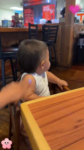 Babies like to look at pretty girls #foryou #fpy #tiktok #funny #baby #babycute 