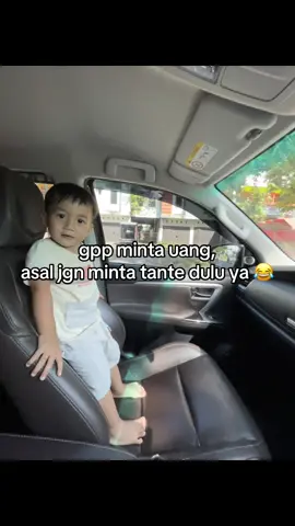 tantenya kesasar 🙏🏻