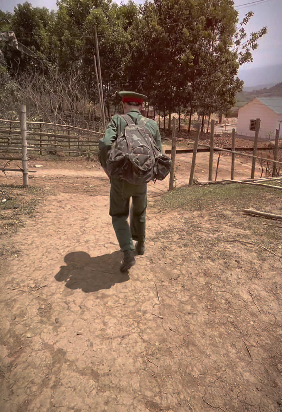 Bao giờ hết thời áo xanh, hết còi hết kẻng anh về cưới em💝 #xh #xhuongtiktok #nghiavuquansu #linhnam2 