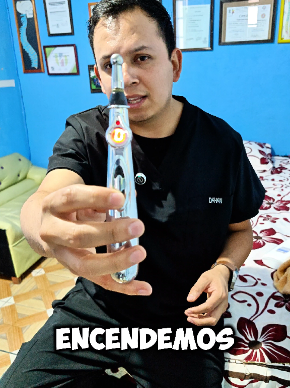 que es y para que funciona una pluma de electro estimulación o electroestimulador #lapizelectroestimulador #plumaelectroacupuntura #electroestimulacion #electroestimulación #electroestimulador #tens #vamostiktokshop 