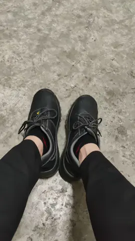 giày bảo hộ bền bỉ  #viral #dụngcuthietbitienich #viralvideo #xuhuongtiktok #xu #xuhuong #all #tiepthilienkettikokshop #tiepthilienket #giadungtienich #giàynamđẹp #giàynam #giày #giàybảohộ #bảohộlaođộng 