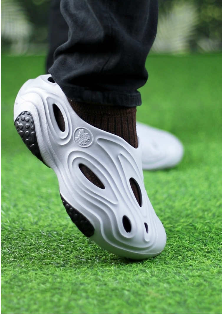 Get ready to level up your summer style! 🌟 These Affordable, breathable, anti-slip EVA sport clogs are the ultimate mix of comfort and trend. Perfect for every adventure, from beach days to outdoor hikes! 👟💥 #SummerReady #AdventureStyle #ComfortOnTheGo #TrendyFootwear #EVAClogs #OutdoorEssentials #MensStyle #TikTokFinds #SummerVibes #OutdoorEssentials #SportClogs #ComfortFirst #TikTokStyle #TrendyFootwear #ActiveLife