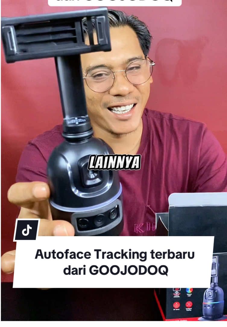 Auto face tracking terbaru dari Goojodoq ini cocok banget buat kamu kamu yang mau mengabadikan momen tapi gak mau ngerepotin orang ataupun gak mau ribet bawa banyak peralatan, bawa alat ini aja cocok banget dan juga harganya murah kamu cek di keranjang kiri bawah manfaatkan promonya ya… . #autofacetracking #alatngonten #gimbalstabilizer #alatkonten #goojodoq #peralatanngonten #autofacetrackinggoojodoq #goojodoqautofacetracking #paydaysales #promoguncang33 #wibgajian #megaguncang33 #gebyarbelanjamaret #belanja #ramadanextraseru #viral 