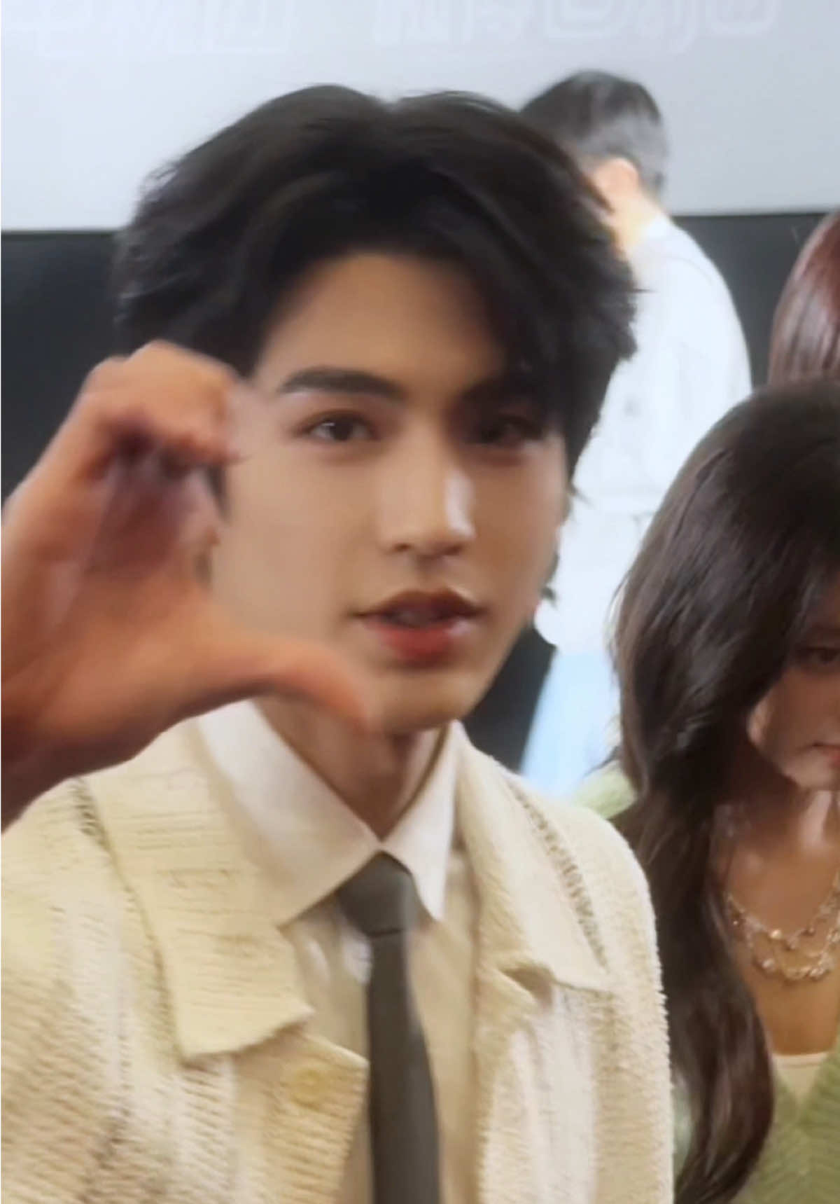 +1 anh chồng 27 tuổi để giữ chuỗi #trươnglănghách #truonglanghach #zhanglinghe #zhanglinghe张凌赫 #张凌赫 #viral #fyp #xuhuong #fypシ