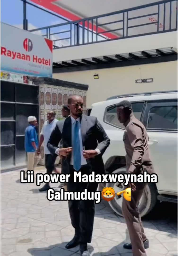 #CapCut #somalitiktok #sacadsaciid #hilowle❤👑💪 #villa_hilowle #viral_video 