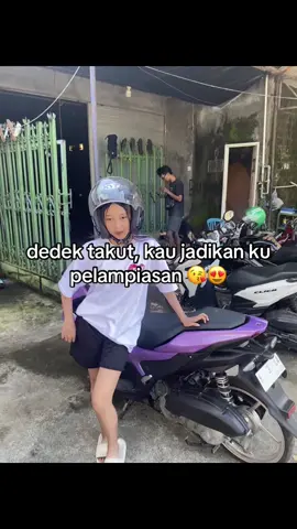 dedek takuttt