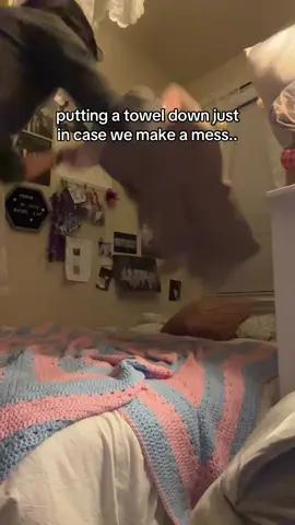 #wlw #feast #uypilipins🇵🇭🇵🇭 #jollibee #oxfordstudy #fyp we did in fact make a mess (the mango filling got everywhere 😭)