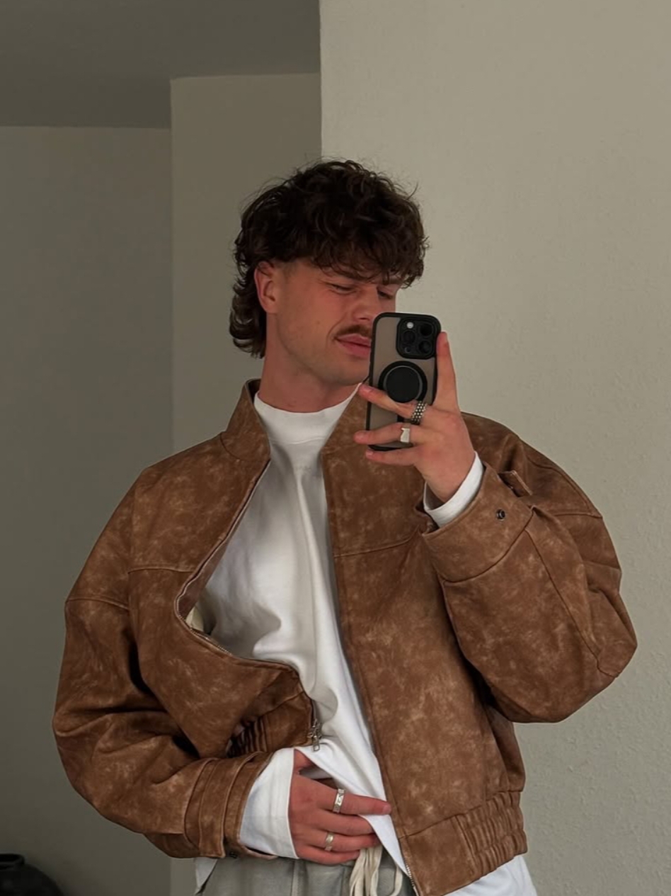 Inspirasi Outfit Style 🥶 | Nyari outfit yang kaya gini langsung aja ke profil. • • • • • #outfitideas #outfitinspo #outfitskena #outfitganteng #outfitinspiration #kane #stayle #OOTD #skena #fypツ #fyp #paprandom #gayapoto 