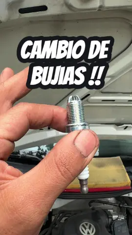 Como cambiar bujias, cambio de bujias, fallo de bujias!! bandera les voy a enseñar a como cambiar las bujias de sus naves para evitar cualquier fallito inesperado en el motor y tengan que dejar la nave en el taller!! no olviden comentar y dejar su like!!! #mecanica #mecanicaautomotriz #mecanico #bujias #bujia #taller #tallermecanico #tallermecanicoautomotriz #reparacion #hazlotumismo #vw #jetta #mk4 #jettamk4 #volkswagen #vag #mantenimiento #mantenimientopreventivo #mantenimientoautomotriz