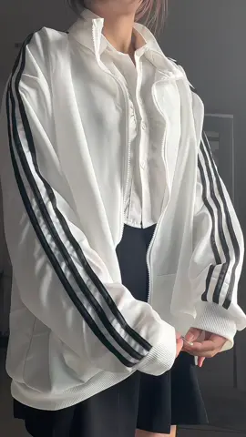 #เสื้อคลุม #เสื้อคลุมแขนยาว #เสื้อคลุมกันแดด #เสื้อเเจ็คเก็ต #เสื้อสเวตเตอร์ #เสื้อเเขนยาว #เสื้อกันหนาว 