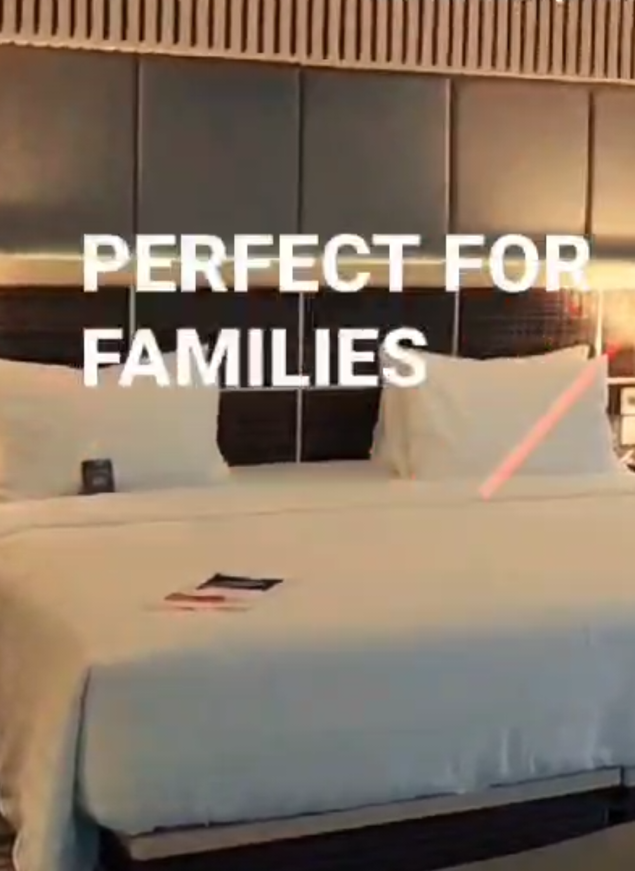 Experience ultimate comfort and togetherness in our Grand Family Room! With spacious design and cozy ambiance, it's the perfect place for creating unforgettable family moments. Stay, relax, and make memories with your loved ones! #grandfamily #staycation #vacation #biglandotelsentul #cozyroom #hotel 