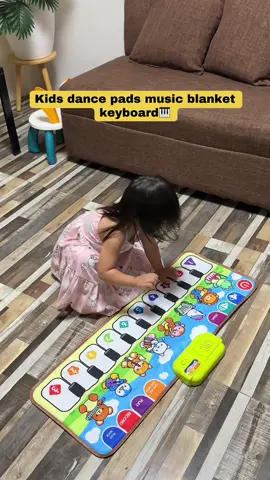 Deserve ‘to ng anak mo🥰 Iwas screentime sa mga bata at talaga mag eenjoy sila sa pag dance #dancekeyboardpad #musicpiano #musicblanket #learningtoysforkids 