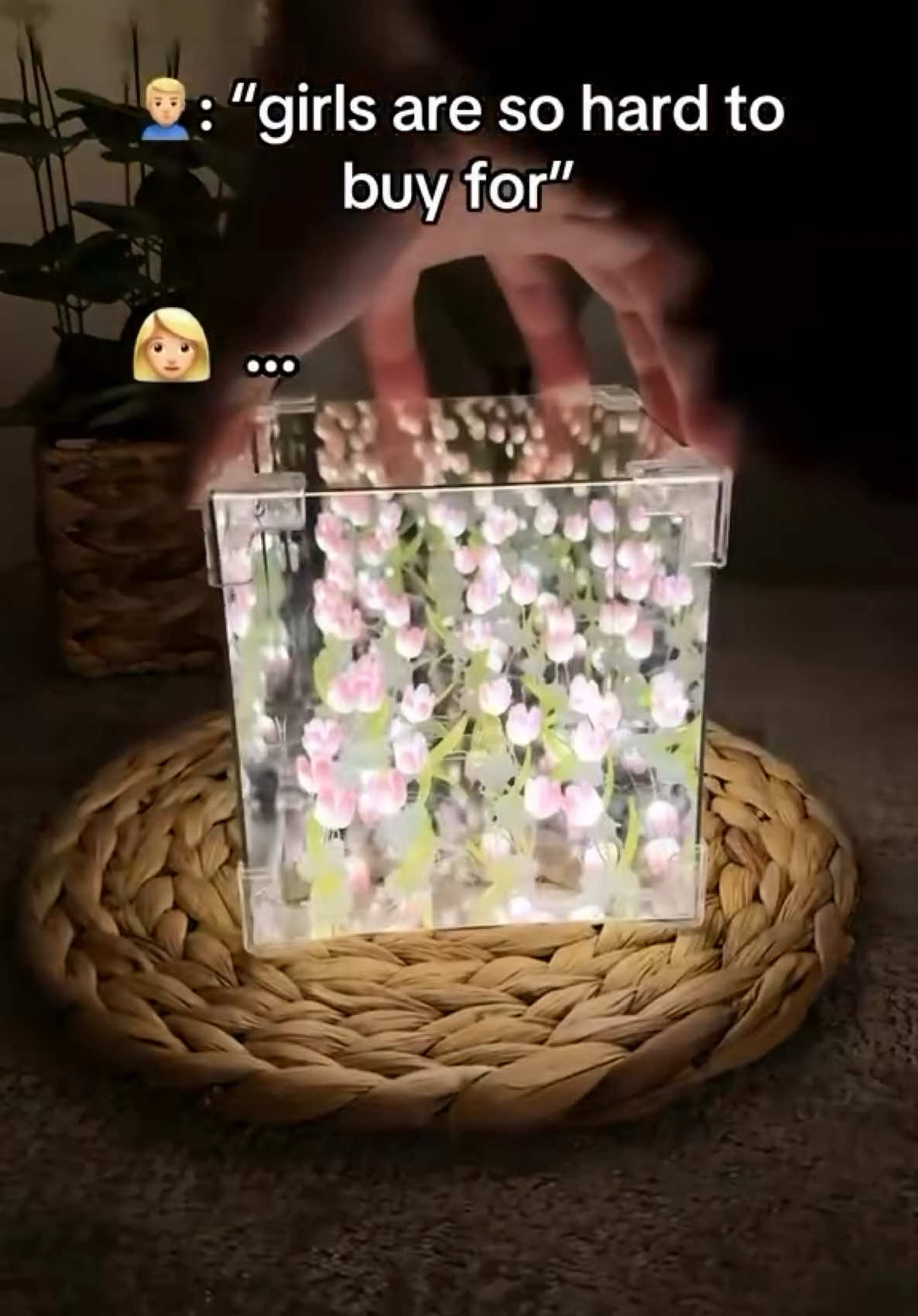 it really is this simple 🥹 #tulips #gift #flowers #fypage #viral 