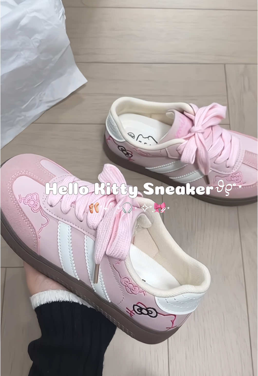 #giaythethaonu #giaybattanu #giaysneaker #giaysneakernu #sneakerhellokitty #xuhuongtiktok #fyp 