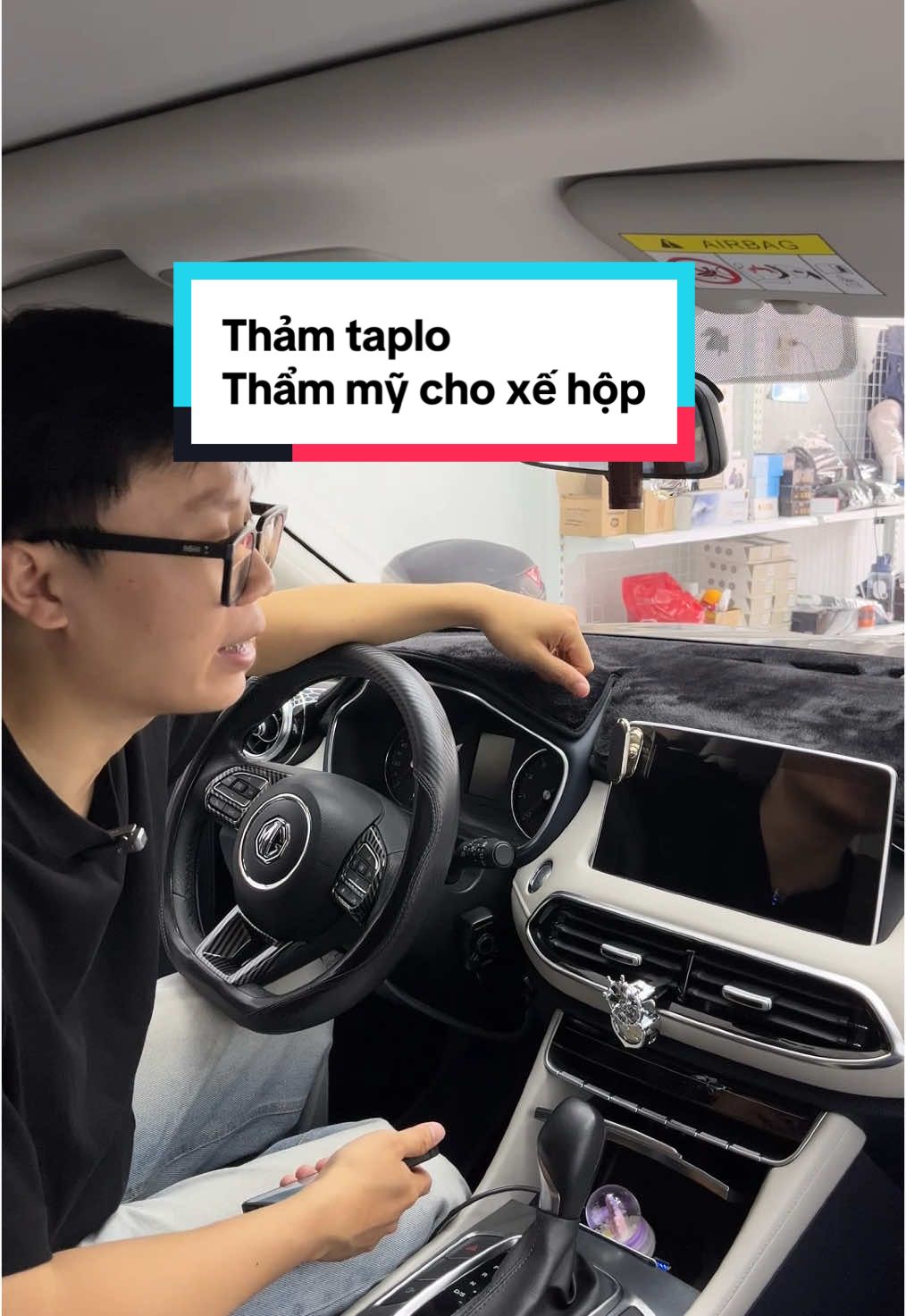 Thảm taplo - Phụ kiện đem lại sự thẩm mỹ và bảo vệ taplo khỏi nắng nóng #adauto #thamtaplo #thamtaplooto #thamtaploxehoi #thamtaplootonhung #phukienxehoi #phukienoto 