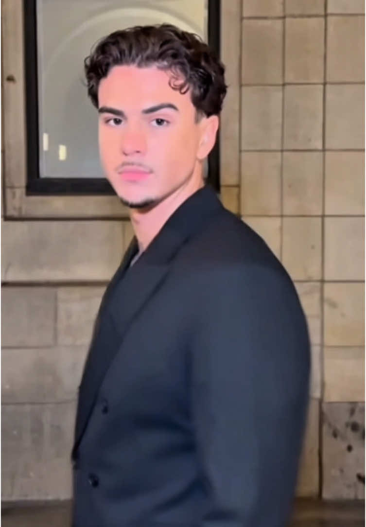Anthony Henricus Mister Supranational Netherlands 🇳🇱 2025 When I got my number one ☝🏻✨🎀 #anthonyhenricus #mistersupranational #netherlands 
