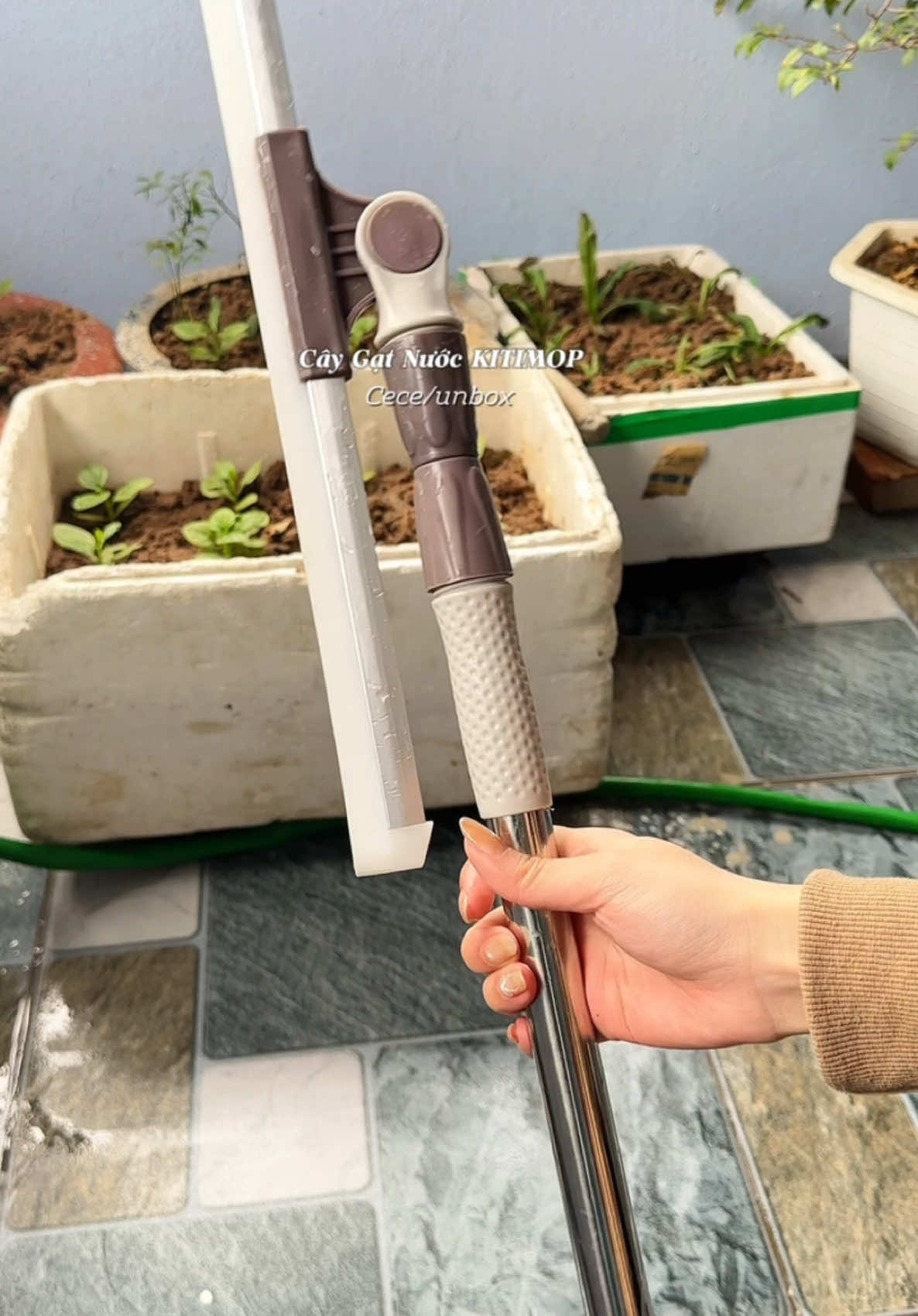 Cây gạt nước sàn 🍀🍀#xuhuongtiktok #xuhuong2024 #xuhuong2025 #unboxingvideo #unbox #tiktokshop #riview #unboxing #caygatnuocsannha #gatnuocsannha #caygatnuoc #caygatnuocsilicon 