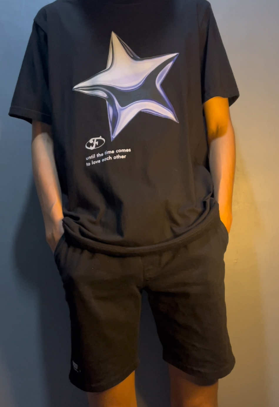 kaos distro bintang cocok bahan kece bangunin sahurr#rekomendasioutfit #outfitideas #outfitinspiration #oversizedshirt #kaosdistro 