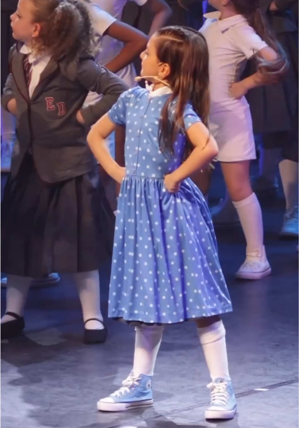 O melhor show da minha vida!  Matilda da @Engenharia da Dança 💙✨ #fy #fyp #foryou #canto #matilda #atuacao #matildamusical 