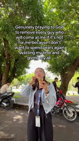 🙂‍↔️🤞🏻