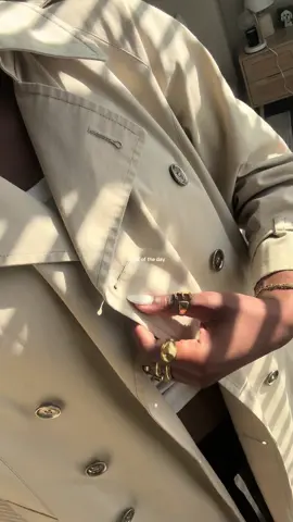 today’s outfit 🧥🌟💼 #europeanstyle #copenhagenstyle #swedishstyle #outfitinspo #workwear #officeoutfit #styleinspo #OOTD #outfitoftheday #reformation 