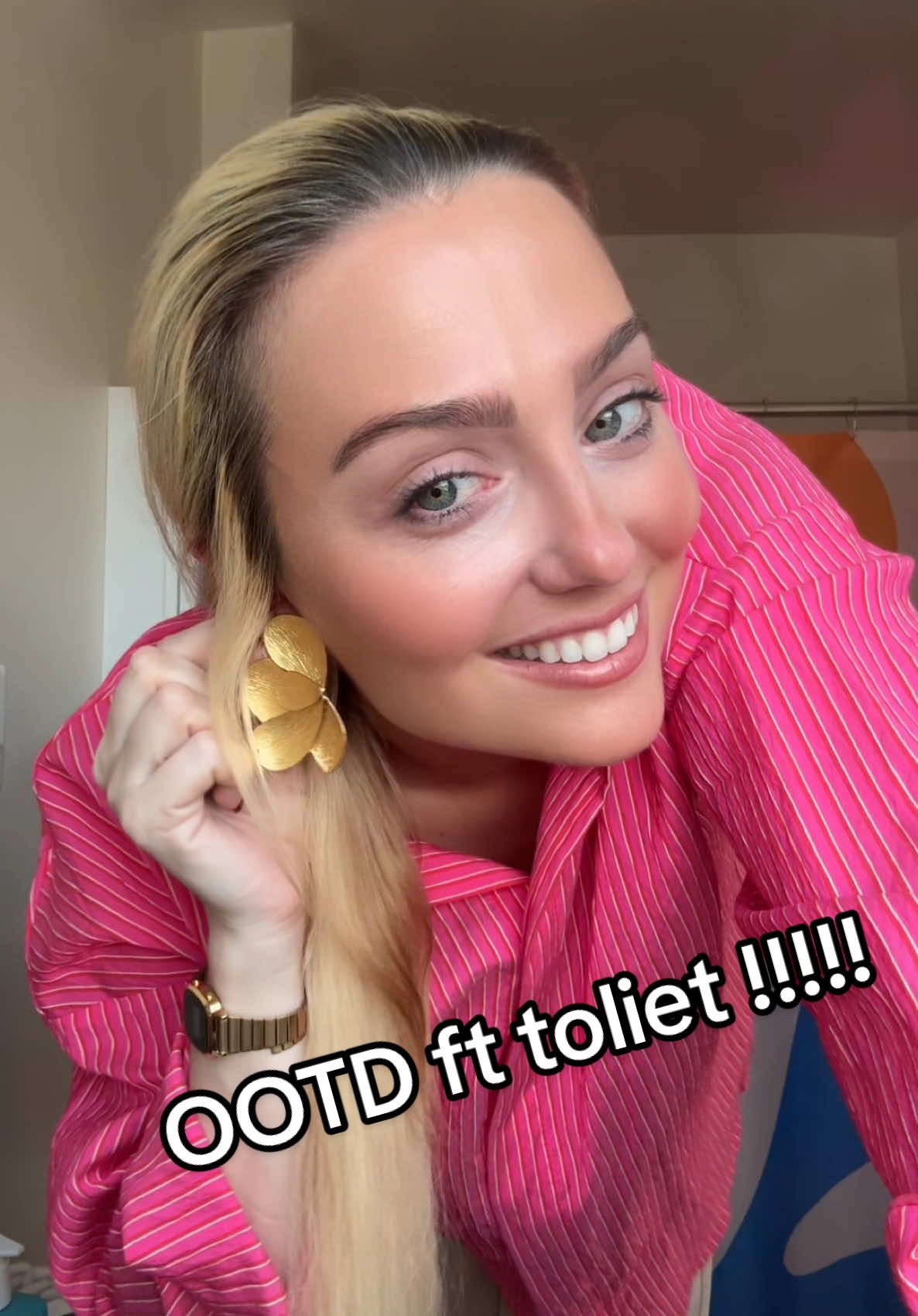 OOTD FT TOLIET !!!! + golden retriever hahahahahaha #zara #mango #sendhelp #justgirlythings 