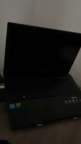 #acer #gamerentiktok #fyp #funny #prankvideo #laptop 