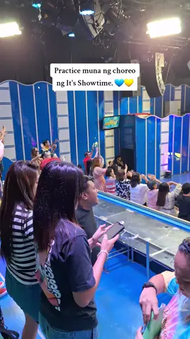 It's Showtime Live Audience Experience. 💙💛 #fyp #itsshowtime #kapamilyachannel 