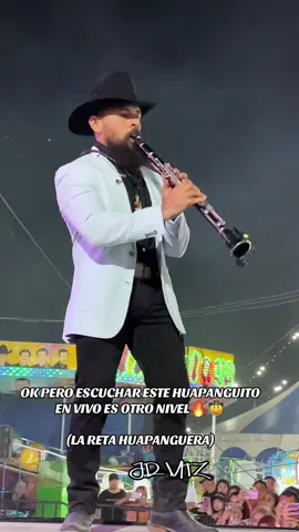 Escuchar este huapanguito en vivo es otro nivel #huapangoschingones #conjuntomonarka #baileschingones #teampolvorita #jrmtz #terapia #huapangosperros #lareta #feria2025 @ConjuntoMonarka @Viko Lara @LA POLVORITA OFICIAL 💣 