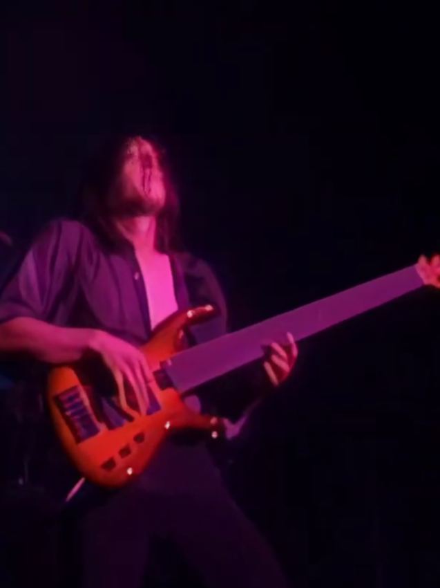 Pull me under... #dreamtheater #pullmeunder #song #rock #metal #progressive #music #hit #legend