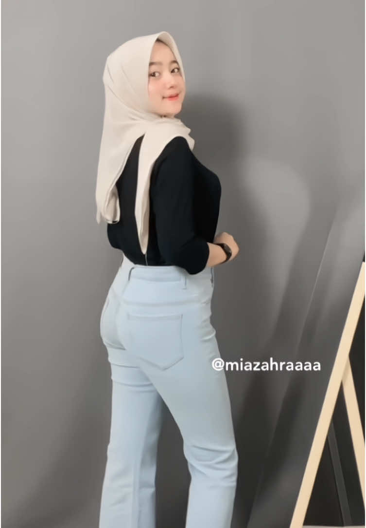 nihh yang pada nanyain celana cutbray😍 #ootdhijab #outfitinspiration 