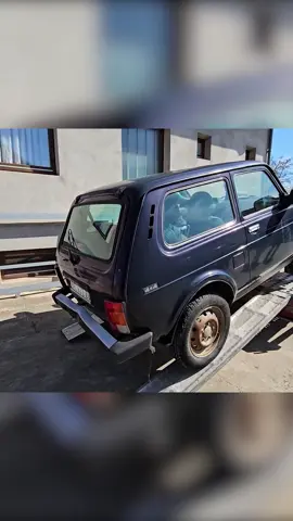 Kupio sam Ladu Nivu!  Ceo klip na YouTube-u! 📺 #autoanaliza  #srbija  #balkan  #russia  #cars #automobili 