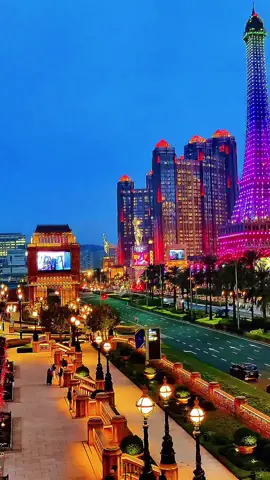 welcome to China🇨🇳，澳门的夜景一流。#China #中国 #旅游 #旅行 #澳门 #macau #city #夜景  We are a professional travel agency to undertake individual and group China inbound travel, providing transportation, hotel, guide, tour guide, tickets and other services, please contact me.