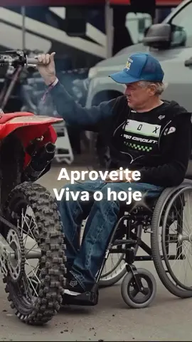 O hoje é uma dádiva..  #seguenoinstagram #100limitesbraap #trilhademoto #tik_tok #adrenalina #velocross #Motivacional #motocross #loja100limites_braap #trilha #radical #reflexaododia #insta #esporte 