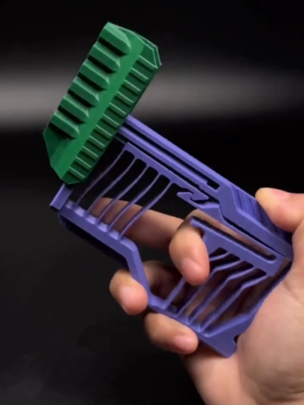 Revolver 3D! #revolver #ia #diseño #ciencia #3DPrinting #impresion3d #viral #short #disparo 