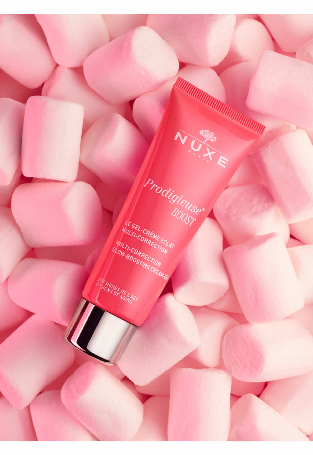 Lightweight, mattifying and totally addictive ? You must be talking about our Multi-Correction Glow-Boosting Cream-Gel 🩷 Why do we love it 👇 ✨ Fades the first signs of aging  ✨ Boosts the luminosity of your complexion  ✨ Reduces signs of fatigue  #Nuxe #ProdigieuseBoost #FaceCream #AntiAging #HappyinPink #PinkSkincare #SkincareRoutine #Skincare #SkinTok #Beauty #BeautyTok