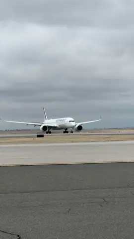 Sometimes no audio is needed ✈️🫶🏻 (only sometimes though) Airfrance A350!  #airfrance #france #french #airbus #a350 #denver #colorado #denverinternationalairport #fyp #foryou #foryoupage #avgeek #airplane #plane #aircraft #airport #planespotting 