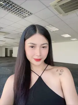 naka heels pa yan sha, sige ang nilakadch #fypage #xybca #fyp 