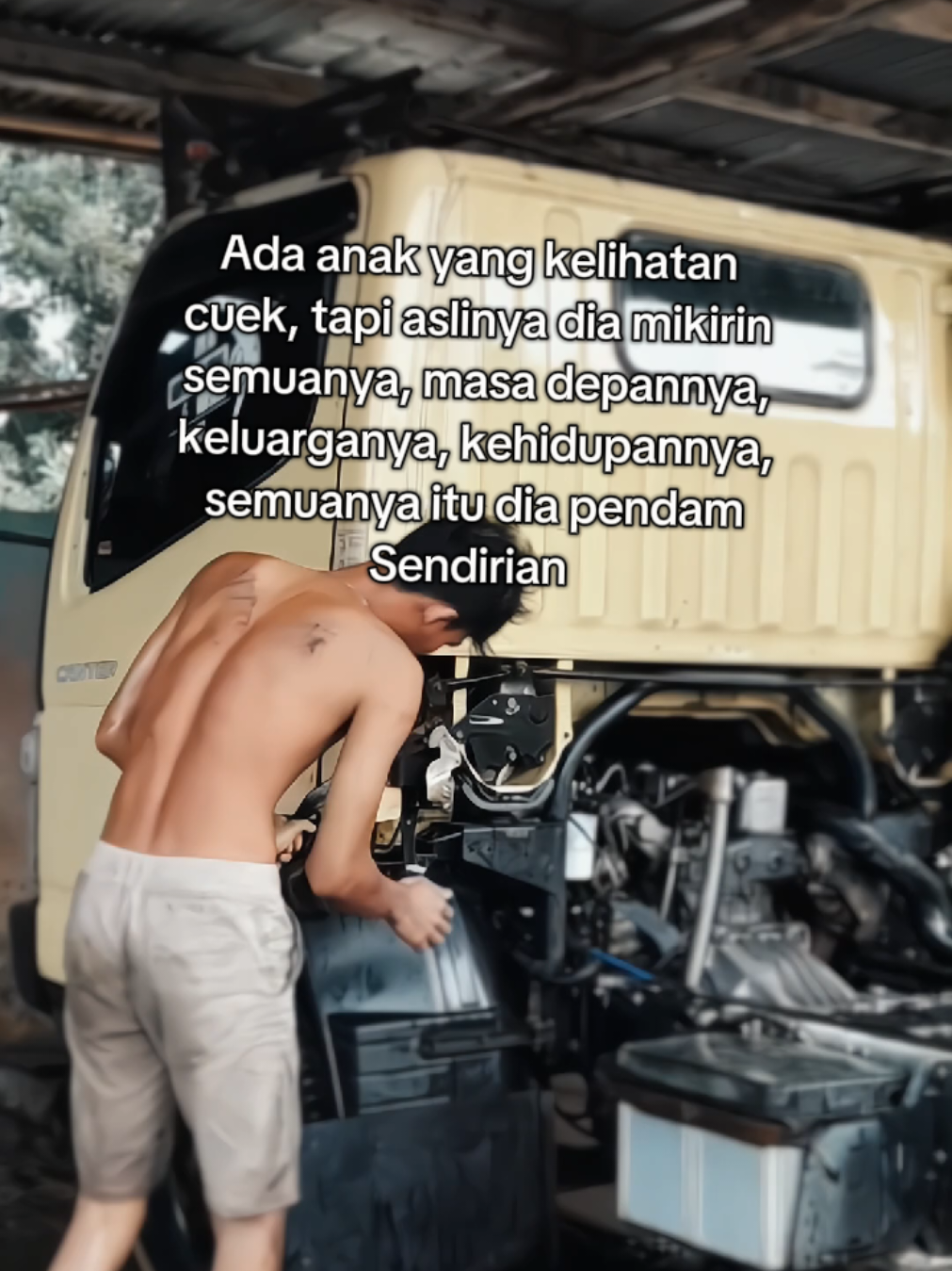 Apakah saya bisa melakukannya 😇#qoutes #lewatberanda #trending #cctvciputricianjur1 #cinematic #fyp #trend #drivermudapunyacerita #truck #sadstory #pekerjakeras #storypekerjakeras #sadvibes @Kutep akun k 2 @ikan.malam57 @sandi @Beben🤡 @Denox*$ @hambalangproject @viaaa🌈✨ @aripin @cctvciputricianjur1 @cctvjangaricianjuroyi @cctvcikalongkulonoyi_ 