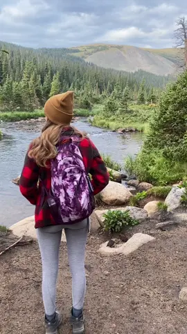 We only have now. #mountainview  #alpinelake #mountainhiking #coloradomountains #mountainsarecalling #inspoacc 