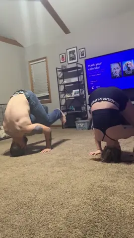 Headstand competition! Dad wins! @Caitlyn #dadsoftiktok #dancer #soreloser 