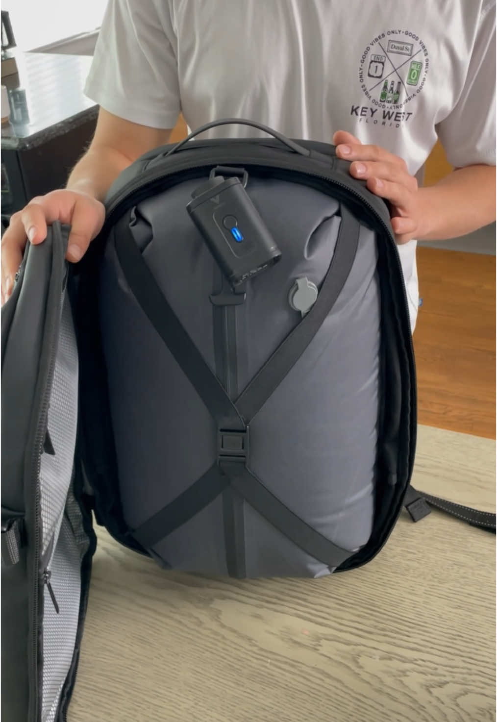 How I avoid overly expensive baggage fees while traveling! ✈️ #travel #bag #backpack 