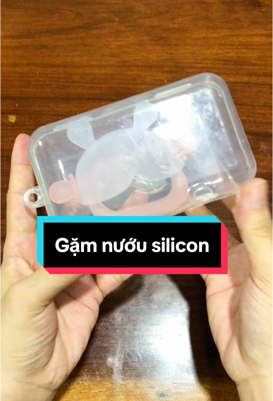 Giải pháp cho con ngứa nướu,ngậm tay nè#mecunreview #ngamnuousilicon 