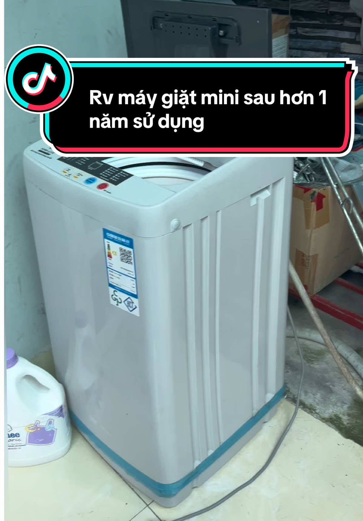 Máy giặt mini tiện lợi thật sự. Mình đã sử dụng em nó hơn 1 năm nay, lên clip rv cho chị em nào còn lăn tăng có nên mua hay không thì xem video tham khảo nhé #maygiatmini #reviewmaygiat #maygiatsakura #maygiatchobe 