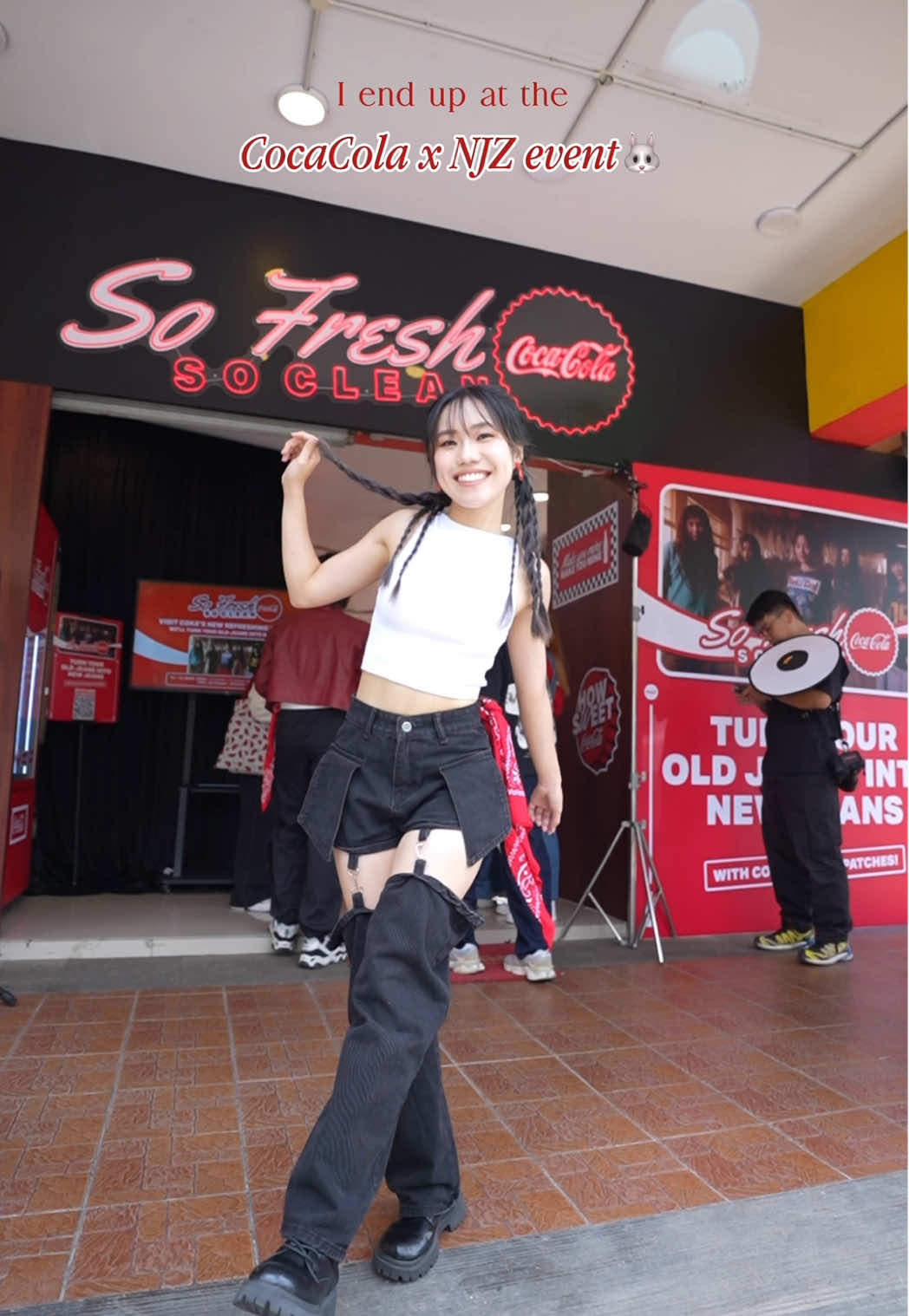 turn my old jeans into new jeans👖✨🥤🫶🏻 you know you’re a true bunny when you’ve been to Coke x NJZ Uplift event🐰🥤 #SoFreshSoCleanCocaCola #NewJeans #Bunnies #CocaCola #CocaColaMY #ad