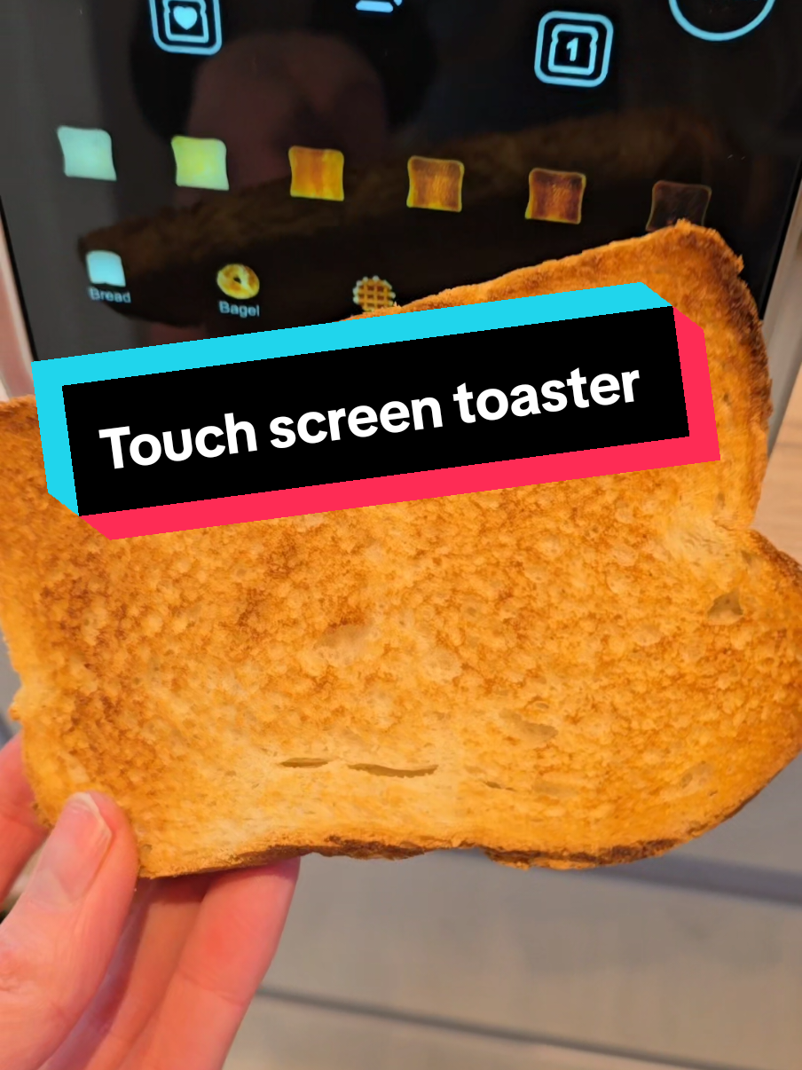 Touch screen toaster finally found on in the UK to test and review 🌟 #toaster #productreview #producttesting #techtok #kitchengadgets #geepas #tiktokmademebuyit 