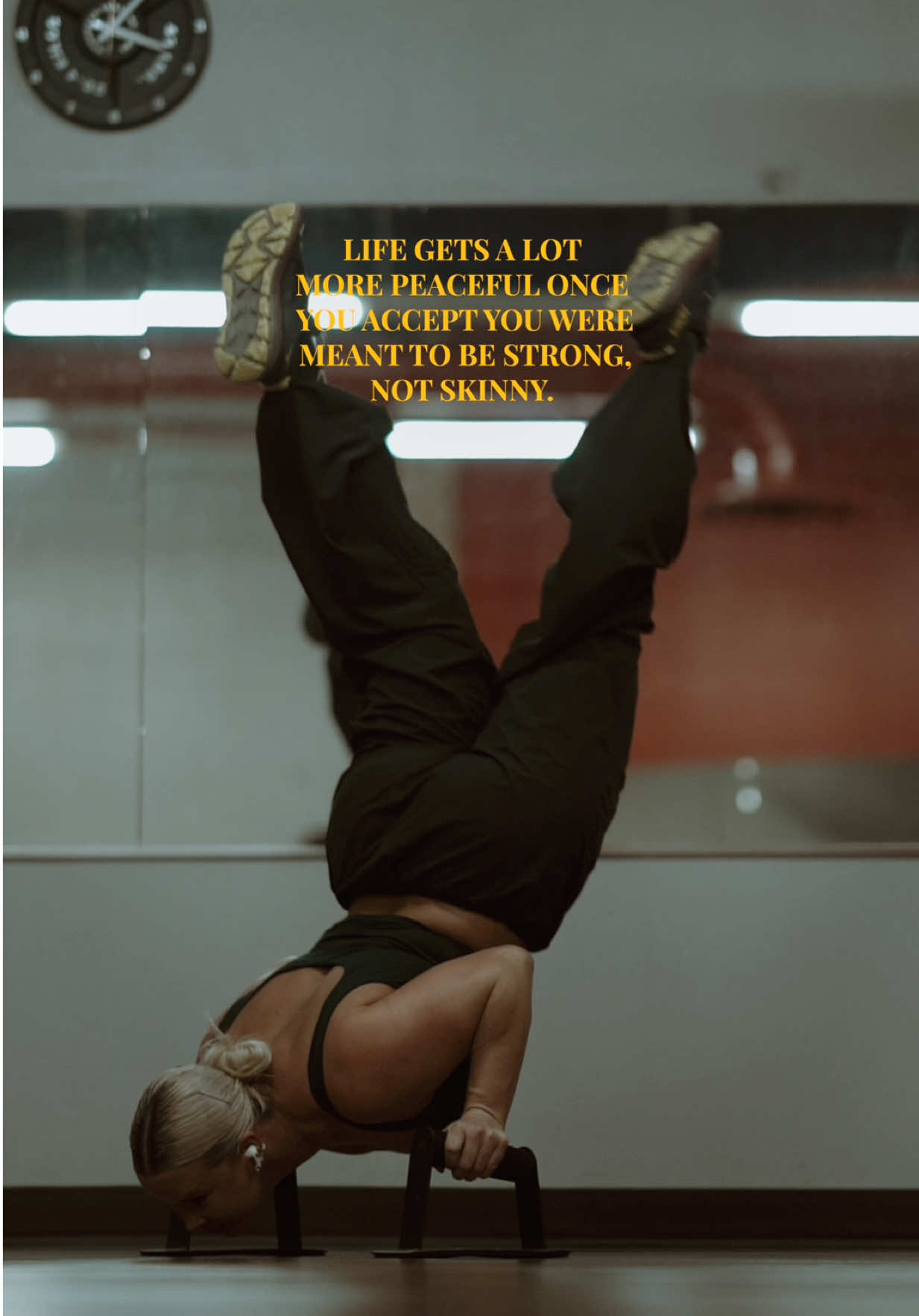 this body of mine has survived the marine corps, multiple injuries, chronic illness, and having a baby. I’m so proud. #strongwomen #militarywomen #marines #gymmotivation #calisthenicsgirls 