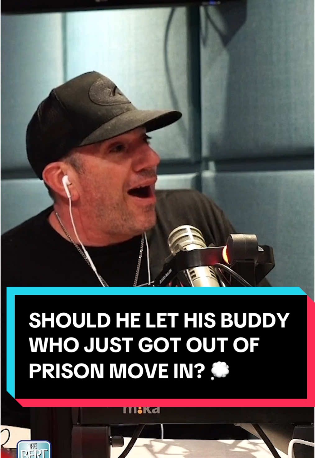 Should K Lee let his buddy who just got out of prison move in with him? 💭  #podcastclips #podcast #lol #funnyvideos #prison #jail 